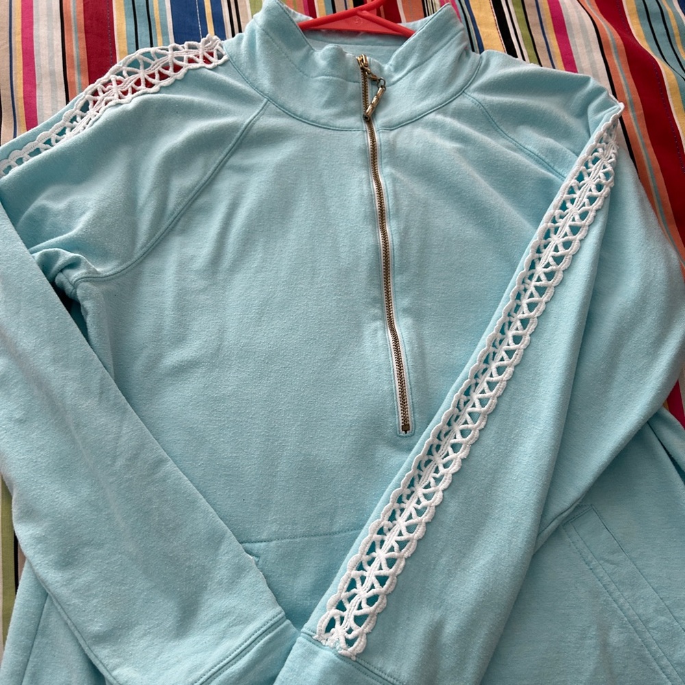 Lilly Pulitzer Aqua blue Skipper Popover with lace detail on sleeves - Picture 2 of 5